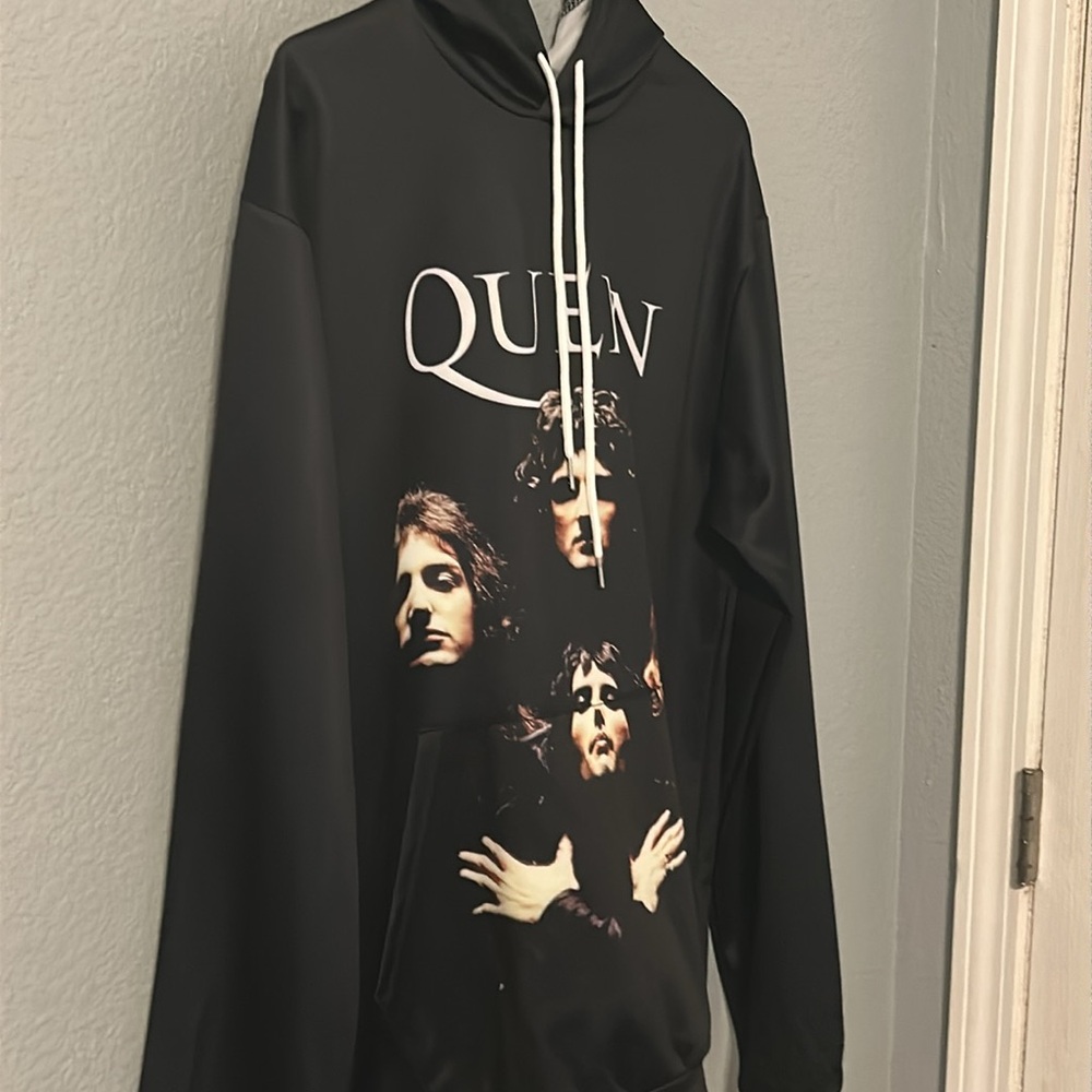 QUEEN NWOT Black Hoodie Size Medium - Picture 3 of 4